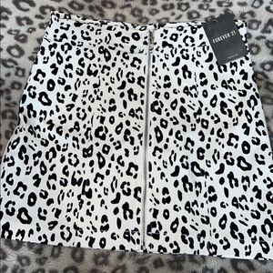 Forever 21 leopard skirt